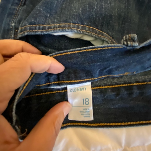 Old Navy Capri The Diva Cut size 18 - Picture 6 of 6